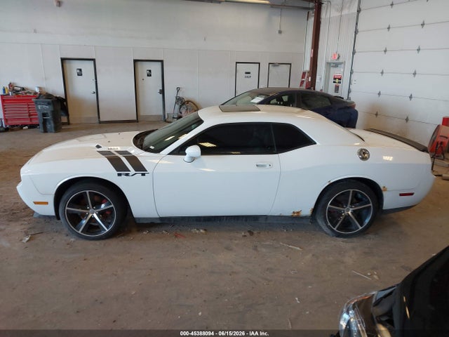 Продаж на аукціоні авто 2010 Dodge Challenger R/t, vin: 2B3CJ5DT0AH255256, номер лоту: 45388094