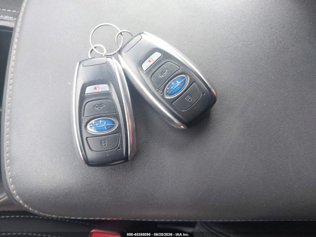 45388098 :رقم المزاد ، 4S3BWAF62M3020795 vin ، 2021 Subaru Legacy Premium مزاد بيع