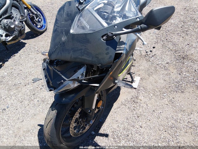 2026 Honda Cbr650 R მანქანა იყიდება აუქციონზე, vin: MLHRH1556T5200976, აუქციონის ნომერი: 45388138