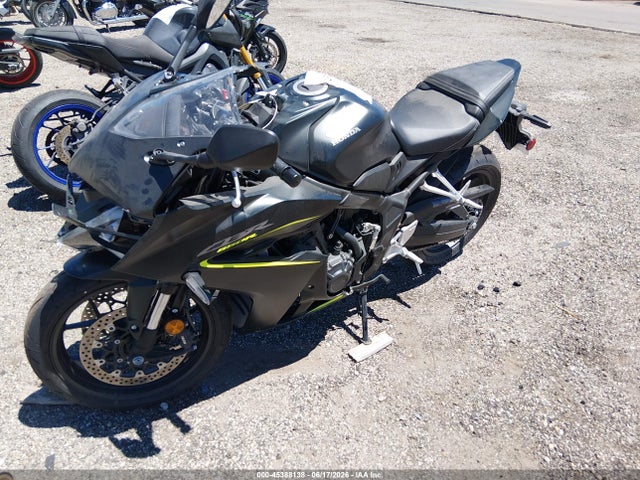 2026 Honda Cbr650 R მანქანა იყიდება აუქციონზე, vin: MLHRH1556T5200976, აუქციონის ნომერი: 45388138