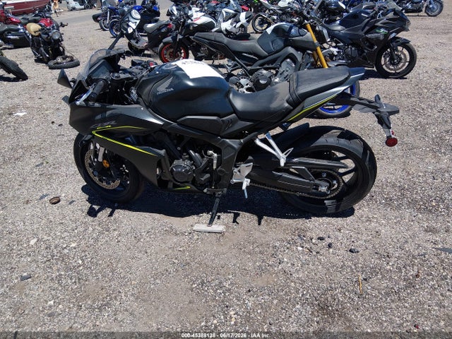 2026 Honda Cbr650 R მანქანა იყიდება აუქციონზე, vin: MLHRH1556T5200976, აუქციონის ნომერი: 45388138