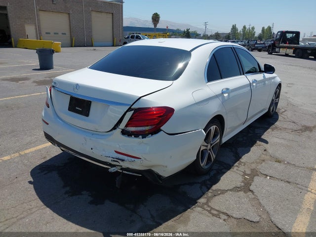 WDDZF4JB4HA060677 Mercedes-Benz E 300