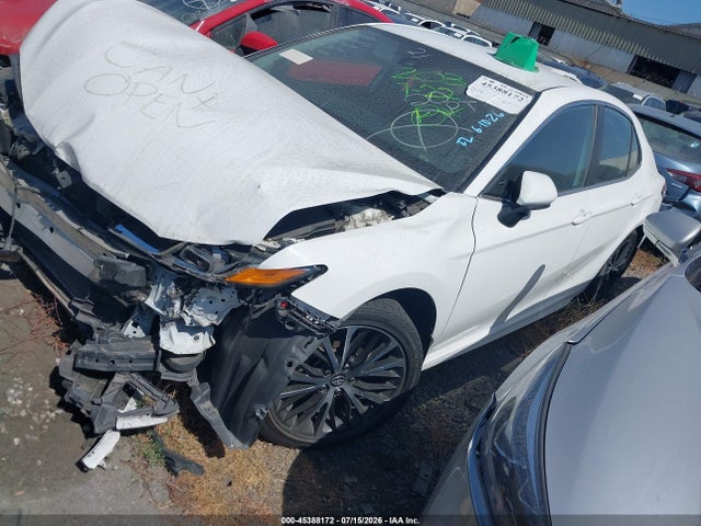 Toyota CAMRY SE 2020 4T1G11AK9LU923474 Image 2