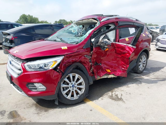 1FMCU9J91HUB34065 Ford Escape Titanium