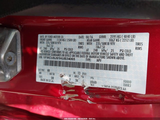 1FMCU9J91HUB34065 Ford Escape Titanium