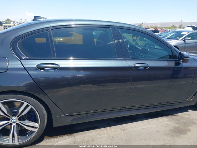 BMW 7 Series 750i 2018 WBA7F0C54JGM22590 Image 13