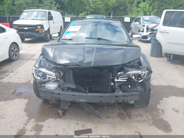 45388306 :رقم المزاد ، 2C3CA6CT6BH514621 vin ، 2011 Chrysler 300c مزاد بيع