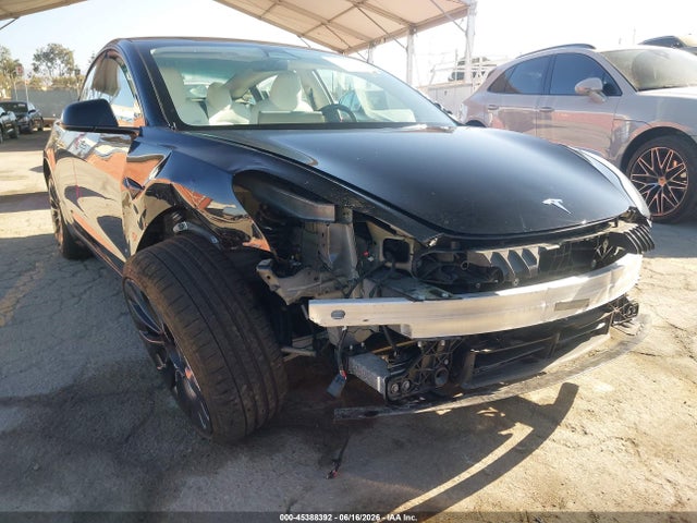 45388392 :رقم المزاد ، 5YJ3E1EC1PF669929 vin ، 2023 Tesla Model 3 Performance Dual Motor All-wheel Drive مزاد بيع