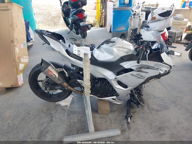 Kawasaki EX500 2025 ML5EXGG12SDA68429 Image 13