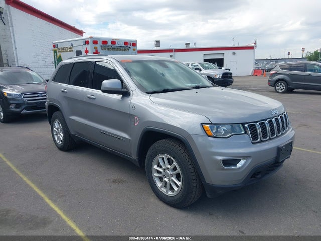 2018 Jeep Grand Cherokee Laredo E 4x4 მანქანა იყიდება აუქციონზე, vin: 1C4RJFAG5JC452609, აუქციონის ნომერი: 45388414