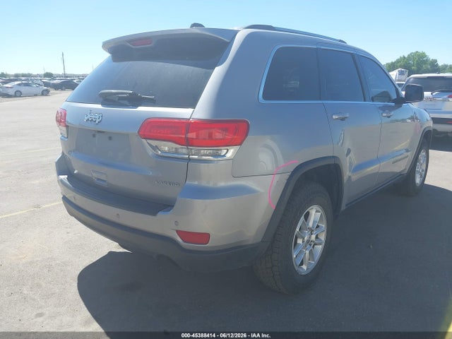 1C4RJFAG5JC452609 Jeep Grand Cherokee Laredo E 4x4