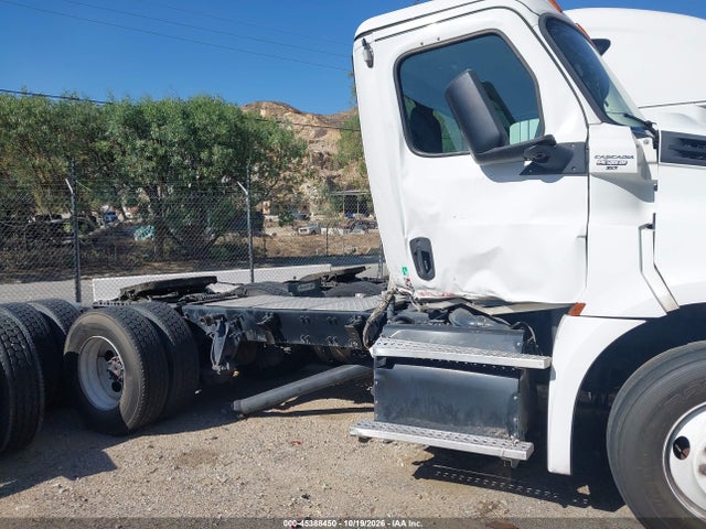 Freightliner New Cascadia 126 2019 3AKJHLDR7KSKF8128 Image 17