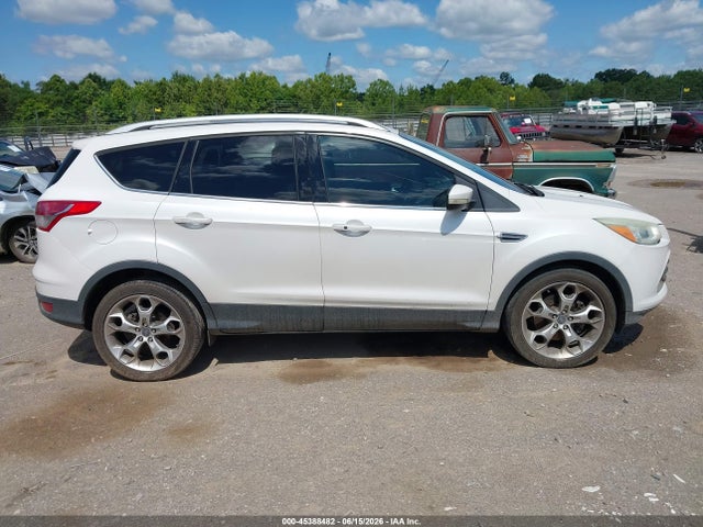 45388482 :رقم المزاد ، 1FMCU9J90GUB89718 vin ، 2016 Ford Escape Titanium مزاد بيع