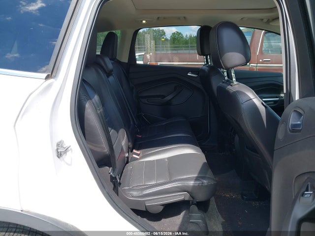 45388482 :رقم المزاد ، 1FMCU9J90GUB89718 vin ، 2016 Ford Escape Titanium مزاد بيع