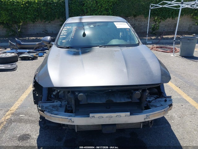 1HGCV1F1XJA057632 Honda ACCORD LX