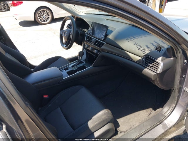 1HGCV1F1XJA057632 Honda ACCORD LX