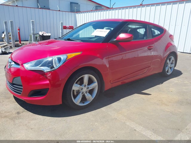 2013 Hyundai Veloster Base W/gray მანქანა იყიდება აუქციონზე, vin: KMHTC6AD6DU096574, აუქციონის ნომერი: 45388542