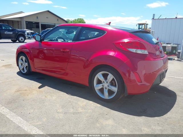 2013 Hyundai Veloster Base W/gray მანქანა იყიდება აუქციონზე, vin: KMHTC6AD6DU096574, აუქციონის ნომერი: 45388542