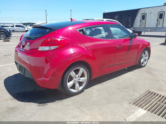 2013 Hyundai Veloster Base W/gray მანქანა იყიდება აუქციონზე, vin: KMHTC6AD6DU096574, აუქციონის ნომერი: 45388542