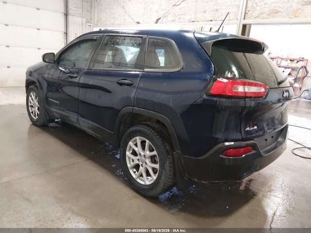 1C4PJMAB8EW215228 Jeep Cherokee Sport
