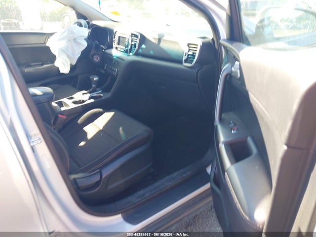 KIA Sportage Lx 2018 KNDPMCAC4J7371958 Image 5