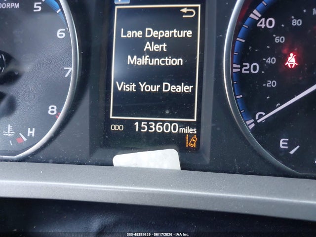 Toyota RAV4 LE 2018 2T3ZFREV2JW511303 Image 16