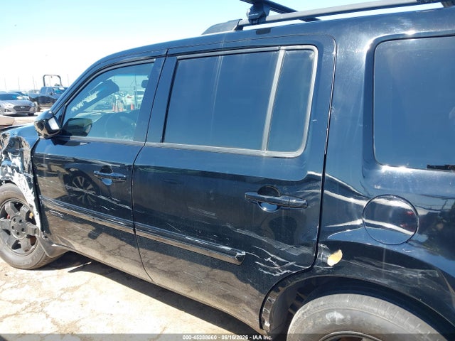 45388660 :رقم المزاد ، 5FNYF4H96BB088410 vin ، 2011 Honda Pilot Touring مزاد بيع