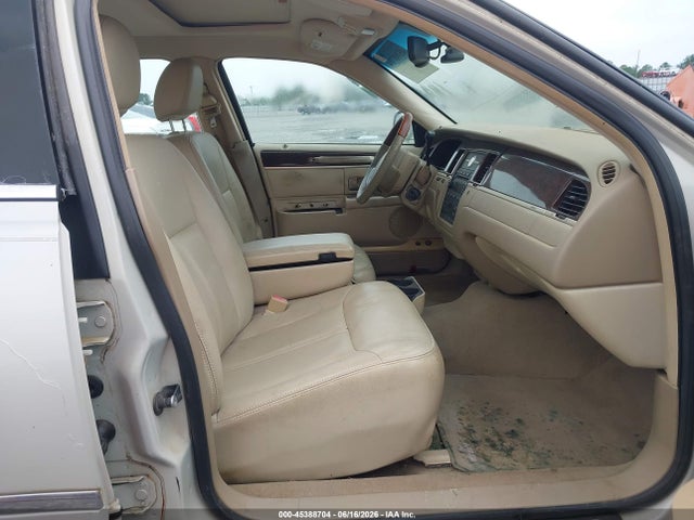 Продажа на аукционе авто 2007 Lincoln Town Car, vin: 1LNHM82V37Y620055, номер лота: 45388704
