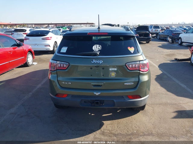 Jeep Compass Latitude 4x4 2019 3C4NJDBB0KT711776 Image 16