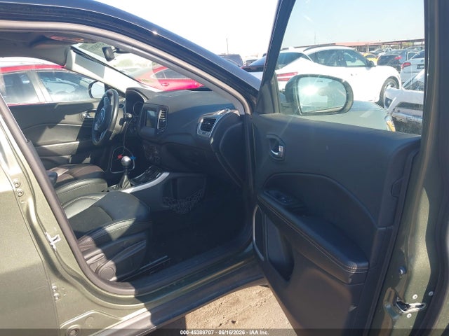 Jeep Compass Latitude 4x4 2019 3C4NJDBB0KT711776 Image 5