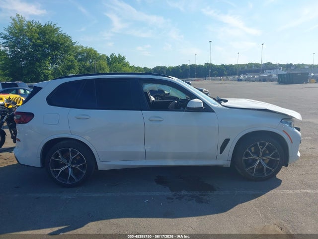 Продажа на аукционе авто 2022 Bmw X5 Xdrive40i, vin: 5UXCR6C08N9K31098, номер лота: 45388750