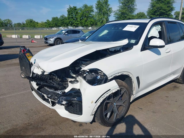 Продажа на аукционе авто 2022 Bmw X5 Xdrive40i, vin: 5UXCR6C08N9K31098, номер лота: 45388750