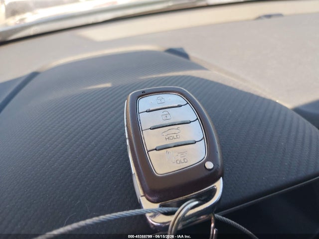 Hyundai Elantra Value Edition 2019 5NPD84LF5KH416052 Image 11