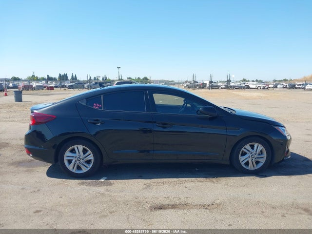 Hyundai Elantra Value Edition 2019 5NPD84LF5KH416052 Image 13