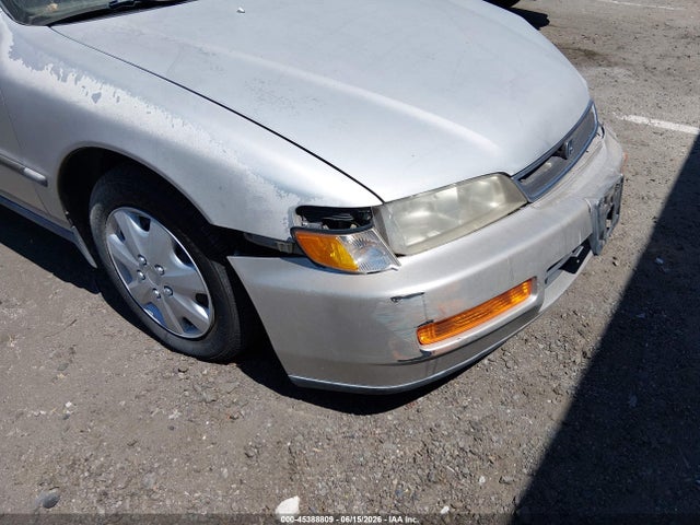 Auction sale of the 1996 Honda Accord Lx/ex, vin: 1HGCD5633TA214366, lot number: 45388809