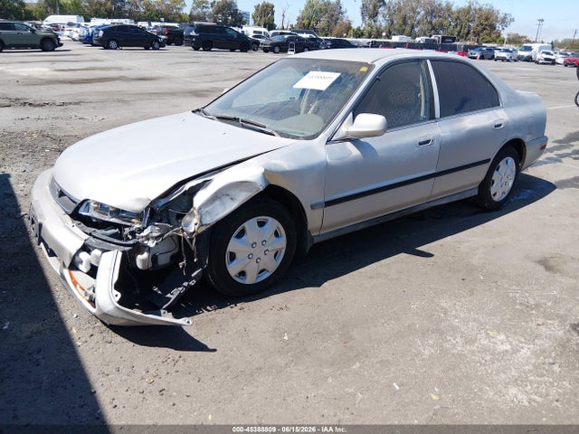 Продажа на аукционе авто 1996 Honda Accord Lx/ex, vin: 1HGCD5633TA214366, номер лота: 45388809