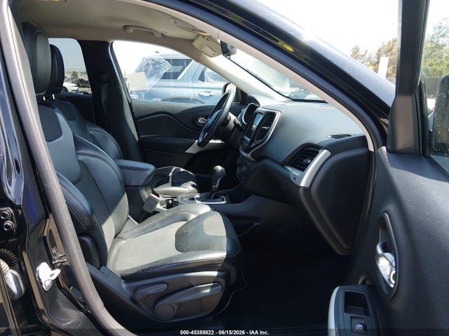 Продажа на аукционе авто 2018 Jeep Cherokee Latitude Plus Fwd, vin: 1C4PJLLB3JD560924, номер лота: 45388822