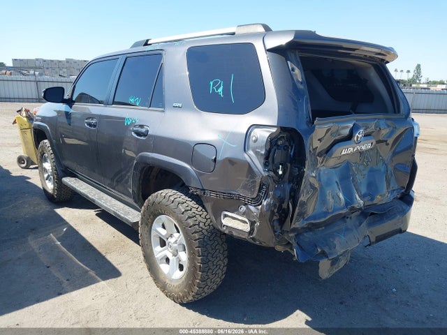 Toyota 4runner Sr5 Premium 2019 JTEBU5JR3K5733720 Image 3