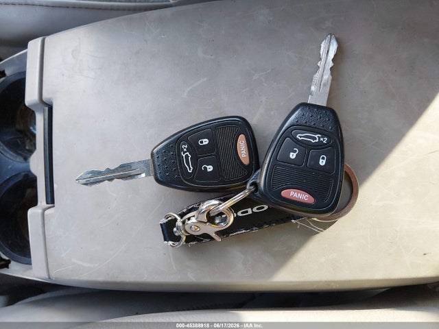 45388918 :رقم المزاد ، 2A8GF78406R888978 vin ، 2006 Chrysler Pacifica Limited مزاد بيع