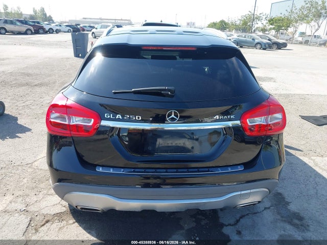 WDCTG4GB4JJ431034 Mercedes-Benz Gla 250 4matic
