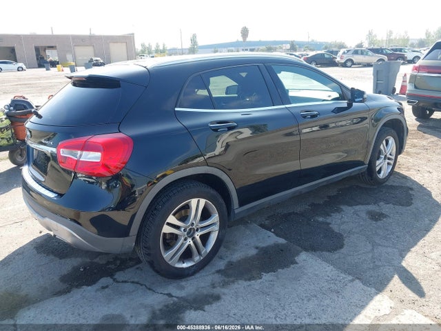 WDCTG4GB4JJ431034 Mercedes-Benz Gla 250 4matic