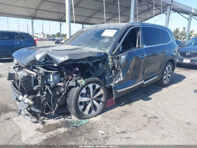 KIA Telluride S 2020 5XYP64HC0LG009735 Image 2