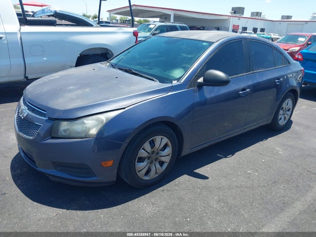 1G1PA5SH5E7433719 Chevrolet Cruze Ls Auto