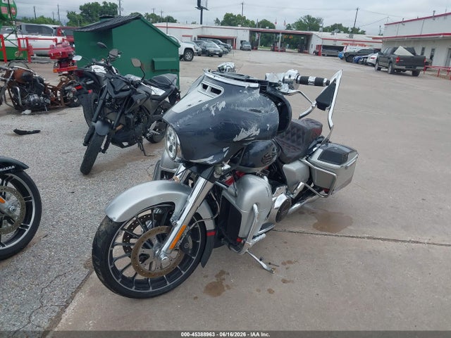 Harley-Davidson FLHXSE 2019 1HD1PXL13KB958195 Image 2