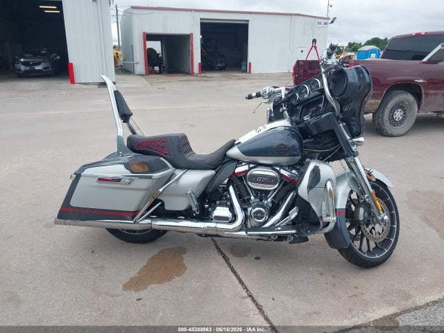 Harley-Davidson FLHXSE 2019 1HD1PXL13KB958195 Image 11