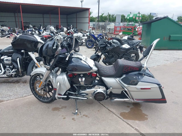 Harley-Davidson FLHXSE 2019 1HD1PXL13KB958195 Image 12