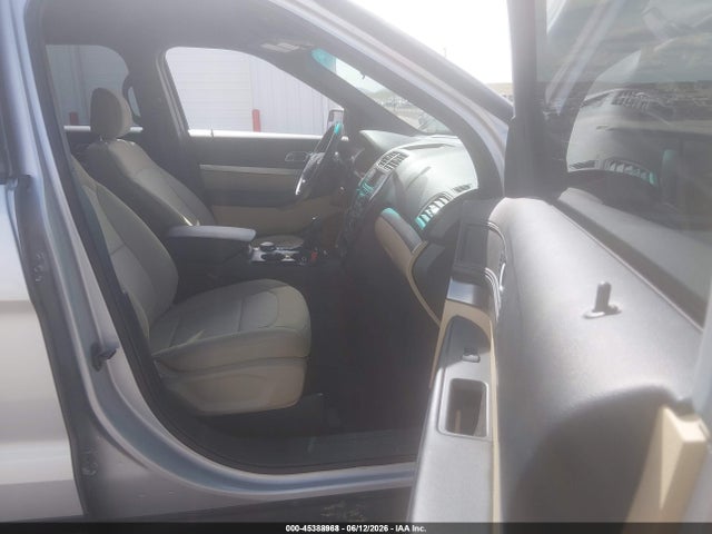 1FM5K8B85HGA18395 Ford Explorer