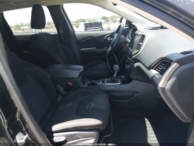 Продаж на аукціоні авто 2015 Jeep Cherokee Latitude, vin: 1C4PJMCB0FW788526, номер лоту: 45389029