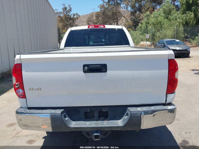 5TFUW5F16HX595145 Toyota Tundra Sr5 5.7l V8