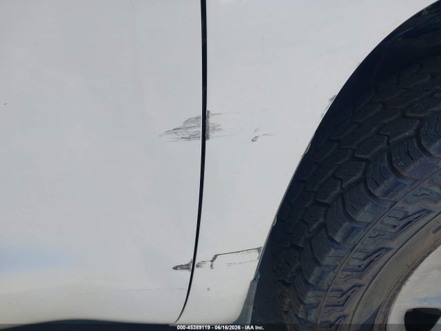 5TFUW5F16HX595145 Toyota Tundra Sr5 5.7l V8